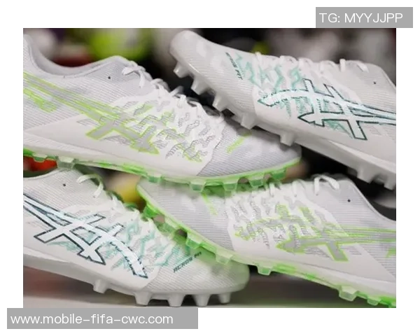 皇贝足球装备网助你轻松选购专业足球装备提升球技与比赛表现